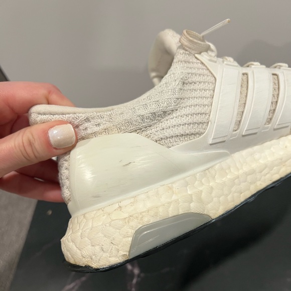 Adidas Ultraboost 4.0 White Women’s Athletic Shoes Size 7.5 - Picture 13 of 16